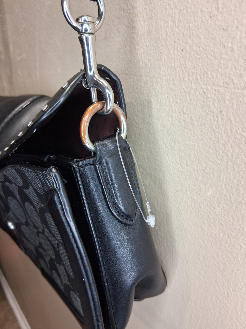 Authentic COACH Georgie Shoulder Bag in Signature Canvas - #5605 - Vintage Look - Picture 11 of 14
